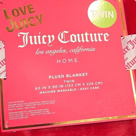 Juicy Couture Signature Logo Twin Plush Throw Blanket - Picture 7 of 8
